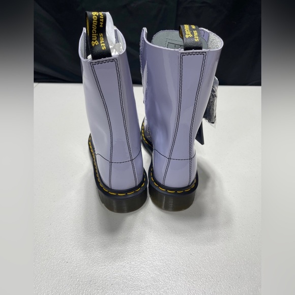 NWT New Marc Jacobs x Dr. Martens Redux Grunge Collection Leather Boot In Lilac - Picture 3 of 12